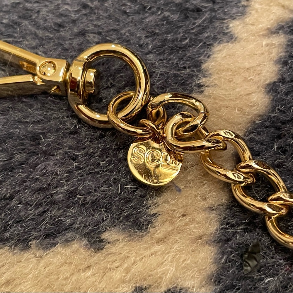 SCL x Disney Santa Mickey Bag Charm - Picture 4 of 5
